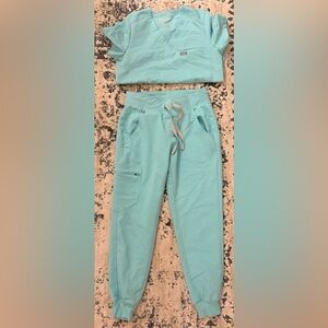 Figs Aqua Zamora jogger set